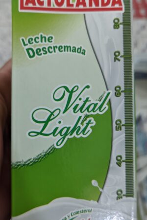 LECHE DESCREMADA LACTOLANDA 1 LT